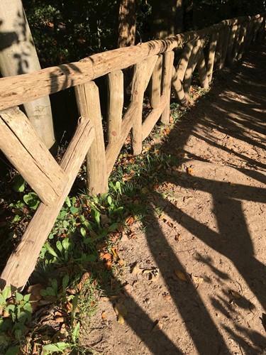 kruislings hekwerk.jpg