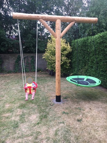 schommel T vorm.jpeg