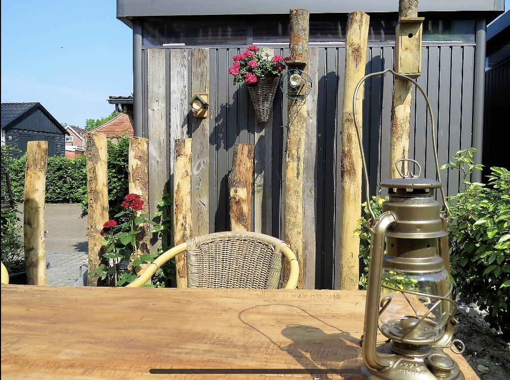 80BB3DF6 263F 4E19 AB77 168E9511FD9D 1 201 A